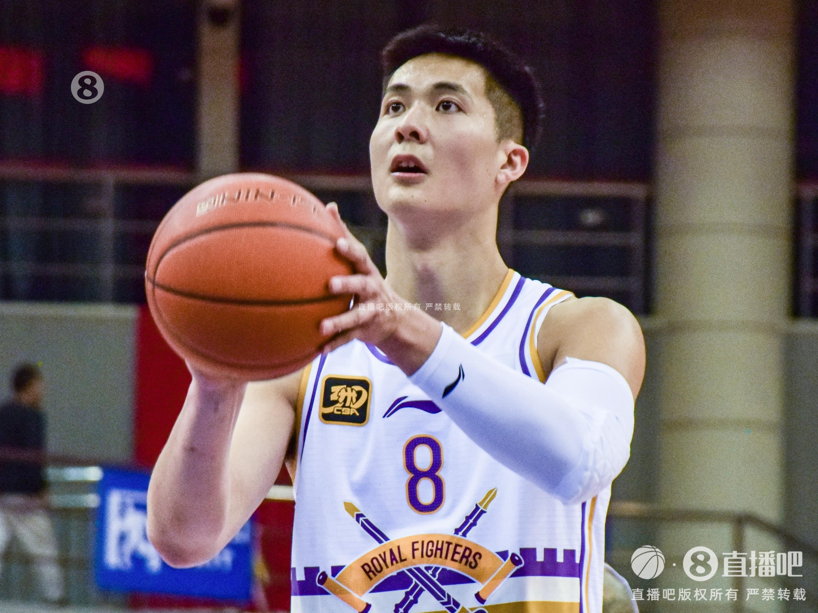 拼盡全力！朱松瑋11中9拿到22分4板6助 三分6中4